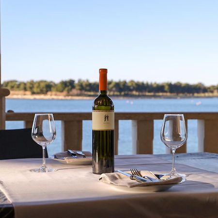 City Center Coastal Escape - Apartments With Sea View Or Cozy Room Novigrad (Istria) Exterior foto