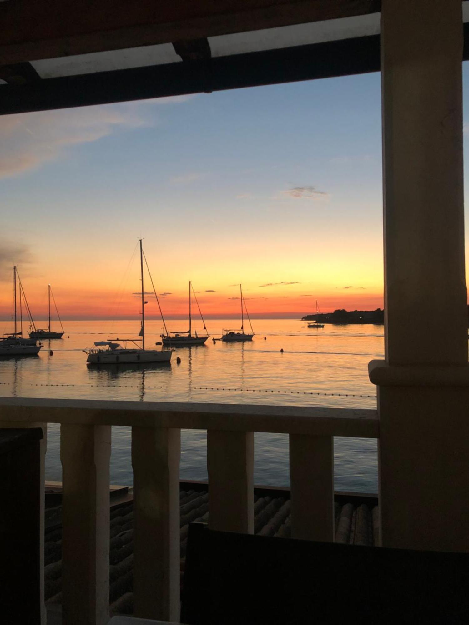 City Center Coastal Escape - Apartments With Sea View Or Cozy Room Novigrad (Istria) Exterior foto