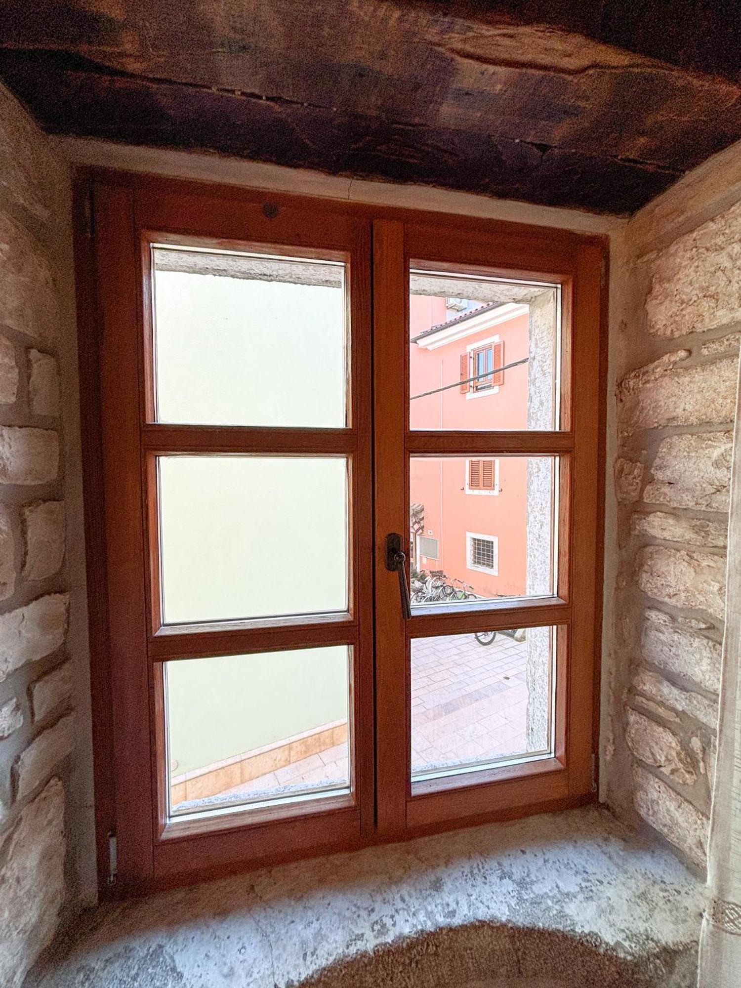 City Center Coastal Escape - Apartments With Sea View Or Cozy Room Novigrad (Istria) Exterior foto